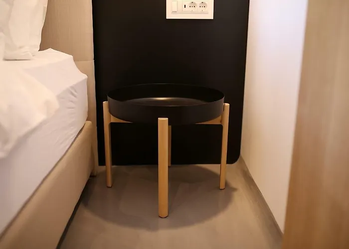 White Zadar345 زادار